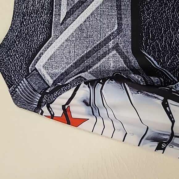 Marvel Winter Soldier Mens Graphic Compression Long Sleeve 3D Print Shirt Sz 2XL - Picture 10 of 15